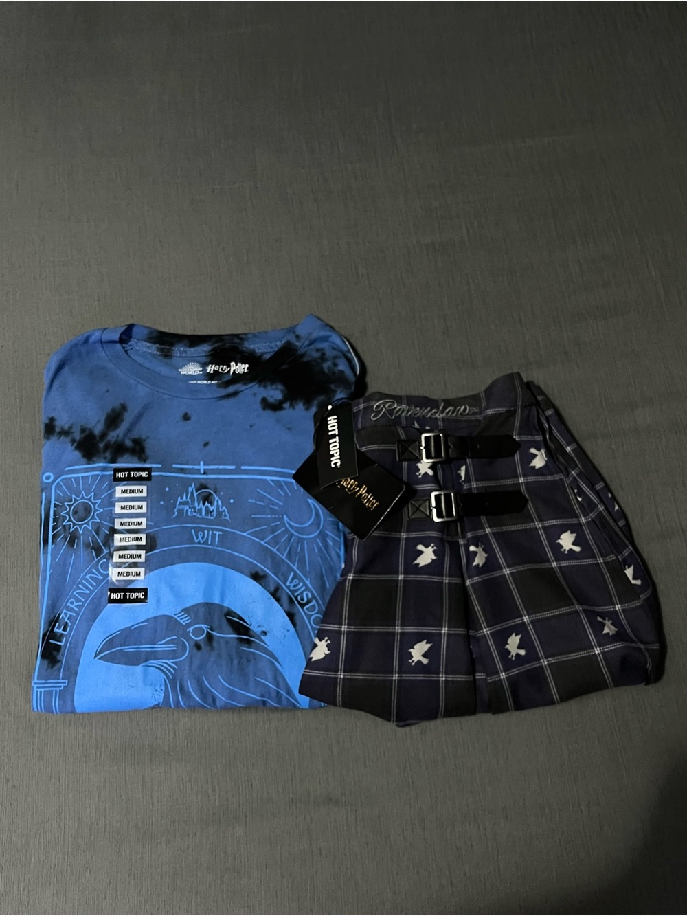 Hot Topic Large Ravenclaw Blue Tie-Dye T-Shirt and Navy Plaid Skirt Set - Picture 2 of 16